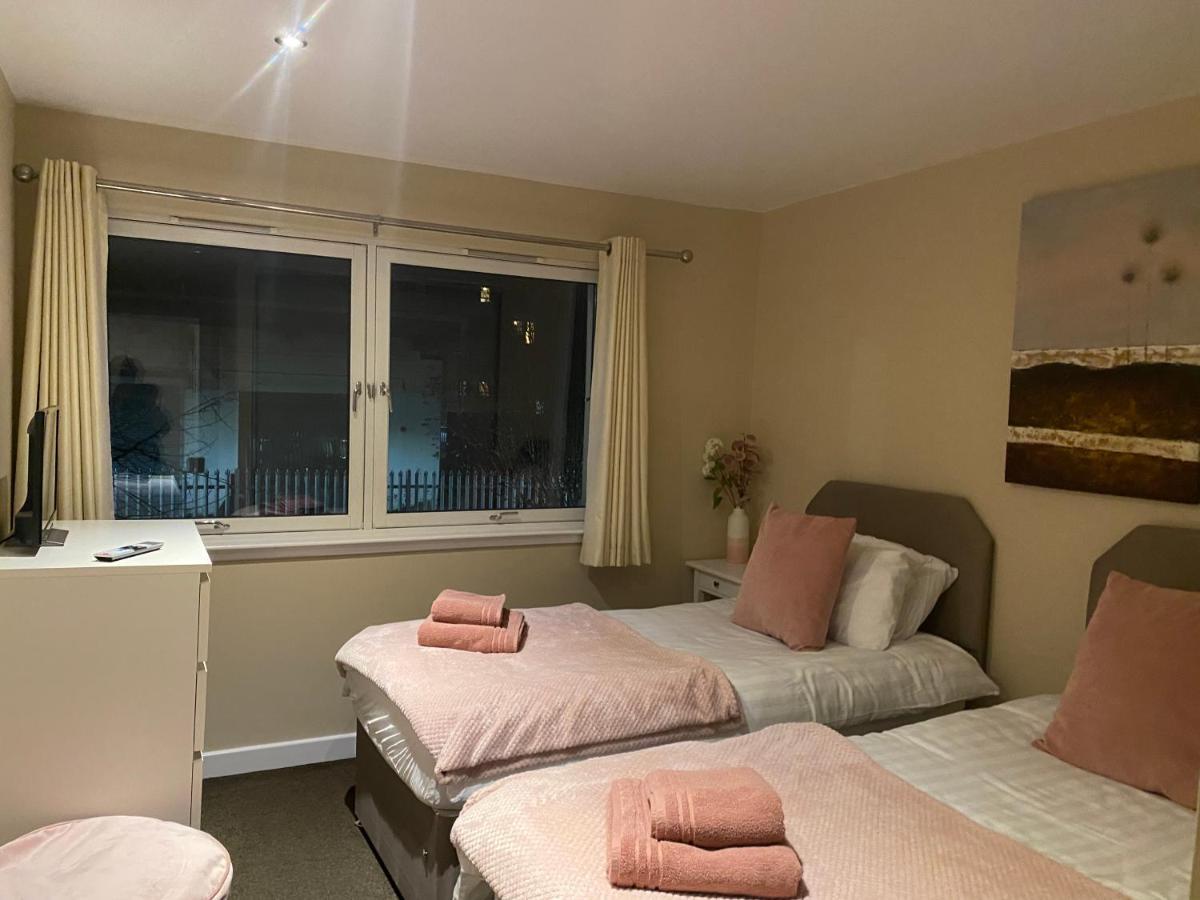 City Centre 2 Bedroom Apartment, Secure Parking. غلاسغو المظهر الخارجي الصورة